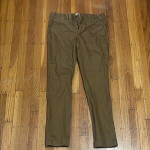 GAP Men's Tan Chinos